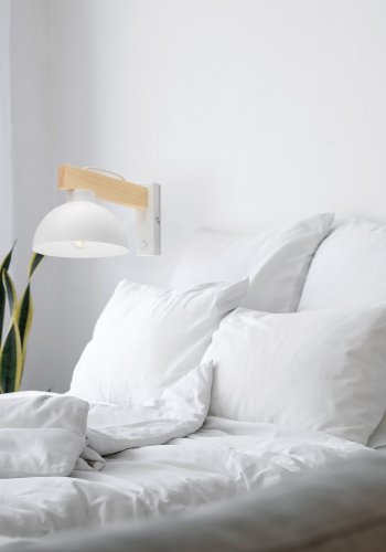 TK Oslo vegglampe - hvit metall og tre