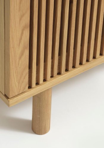 Tiber skab, m. 2 l�ger og 2 hylder - natur egetr�sfin�r (H:140)