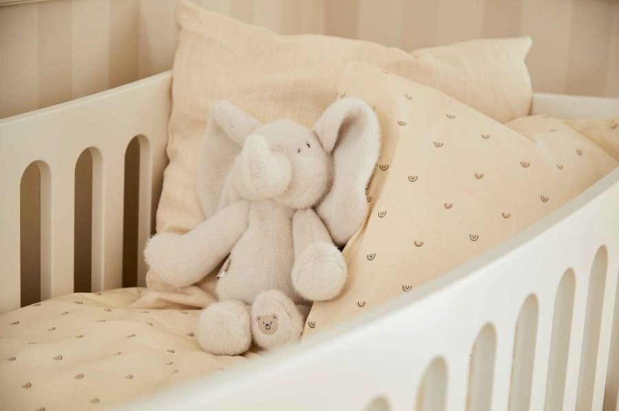 Manis-H�Babyseng�-�Madrasm�l: 60*120 cm Udvendige m�l: 64*124*93 cm