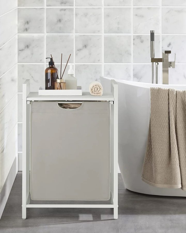 VASAGLE Wäschekorb, mit ausziehbarem und herausnehmbarem Wäschesack und 1 Ablage – Stoff und weißes MDF/Stahl