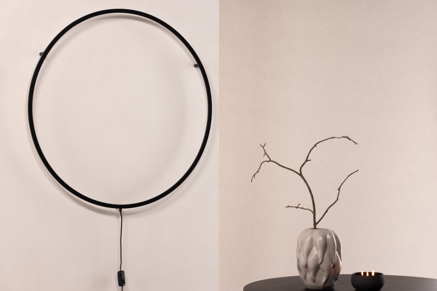 VIND COLLECTION Sörmjöle x Josefin Lustig vegglampe, LED - sort aluminium