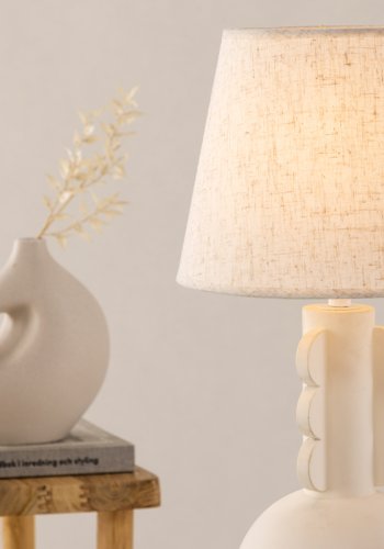 VIND KOLLEKSJON Mellerud bordlampe - beige lin og beige betong