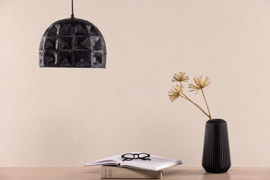 VIND COLLECTION Hogstorp taklampe - sort polyresin