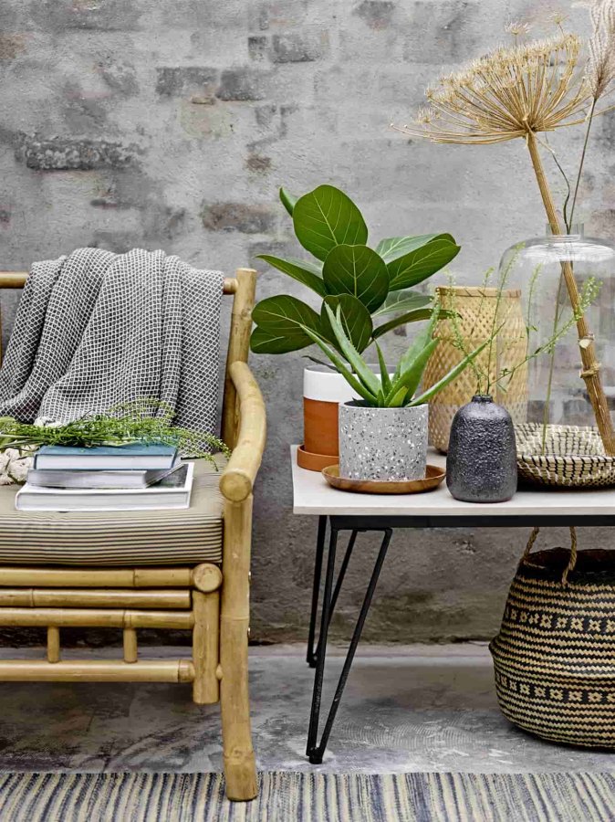 BLOOMINGVILLE Mundo Gartentisch - grau/schwarz Zement/Metall, rechteckig (90x60)