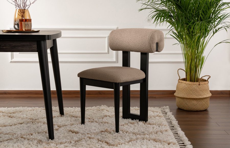 NORDVÄRK Natura Esszimmerstuhl – Sand/Beige Polyester und schwarzes Buchenholz (2er-Set)