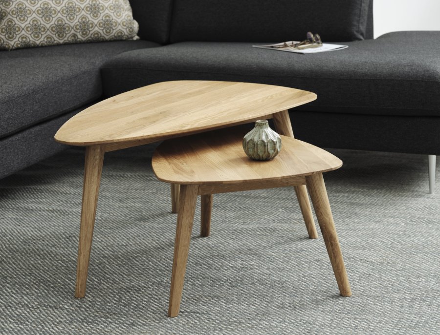 Bali soffbord SM, trekantigt - naturlig ek (set om 2)