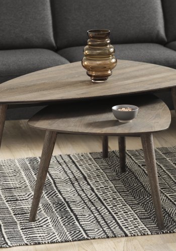 Bali Couchtisch SM, dreieckig - Räuchereiche (2er-Set)