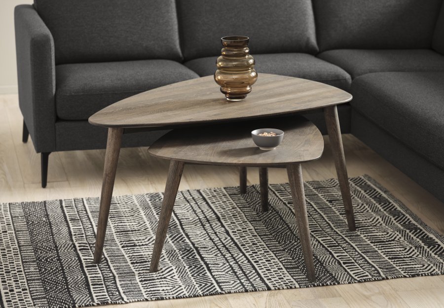 Bali Couchtisch SM, dreieckig - Räuchereiche (2er-Set)