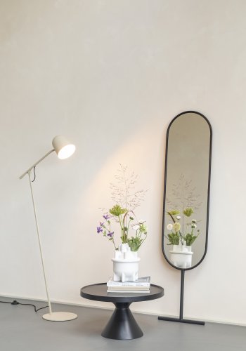 ZUIVER Lau gulvlampe - risbrunt jern