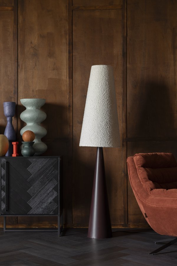 DUTCHBONE Miki gulvlampe - hvitt boucléstoff og svart jern