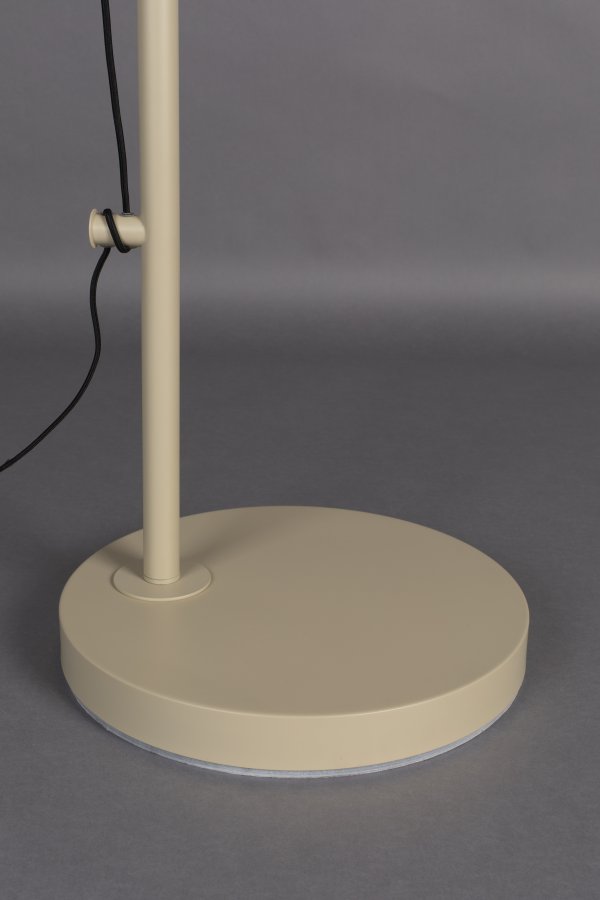 Dutchbone gulvlampe Liwa