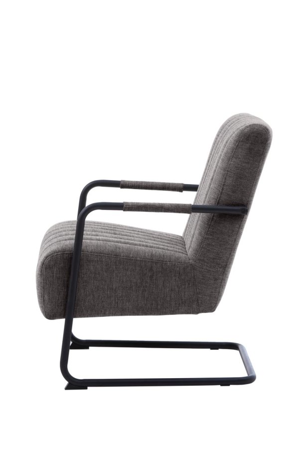 Trout Loungesessel mit Armlehnen – dunkelgrauer Stoff und schwarzes Metall