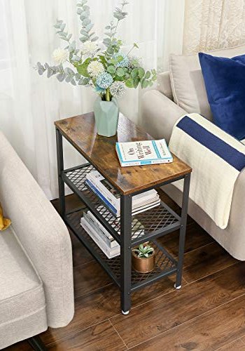 VASAGLE Beistelltisch, m. 2 Gitterablagen, rechteckig – rustikale braune Spanplatte und schwarzer Stahl (60x30)