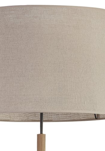 TK Deva gulvlampe - naturstoff/furu og sort stl