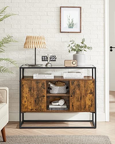 VASAGLE Sideboard, mit 2 Türen und Regal – Hartglas, rustikale braune Spanplatte und schwarzer Stahl