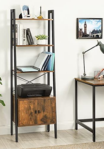 VASAGLE Leiterregal mit 4 Regalen und Schrank – rustikale braune Spanplatte und schwarzer Stahl