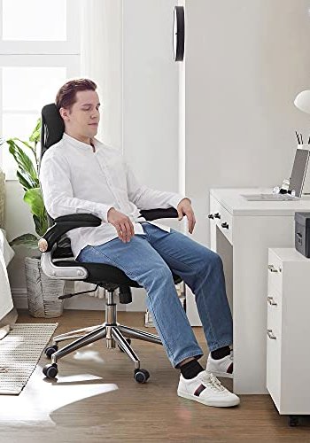 SONGMICS kontorstol, med justerbar hyde, vippefunksjon, armlener og hjul - sort polyester mesh