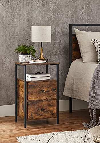 VASAGLE nattbord, m. 1 pen hylle og 2 skuffer - rustikk brun sponplate og sort stl (38x28)