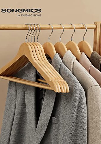 SONGMICS kleshenger, med skulderhakk, sklisikker bussstang, 360° svingbar krok - naturlig tre (sett med 20)