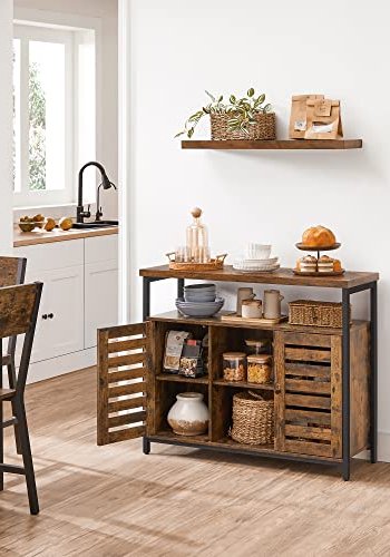 VASAGLE Schrank, mit 2 Lamellentüren, 1 offenem Fach und 2 Einlegeböden – rustikale braune Spanplatte und schwarzer Stahl