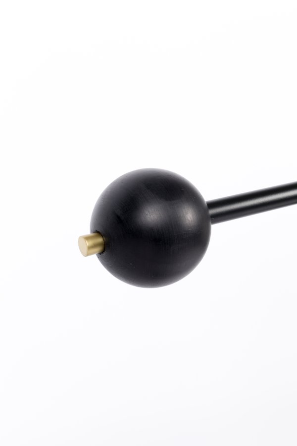 ZUIVER Skala skrivebordslampe - hvitt og sort jern