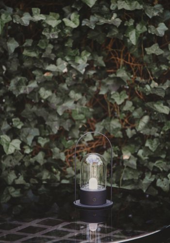 ZUIVER Smarty bordlampe, oppladbar - svart jern