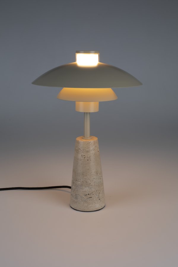ZUIVER Cole bordlampe - beige metall og beige travertin
