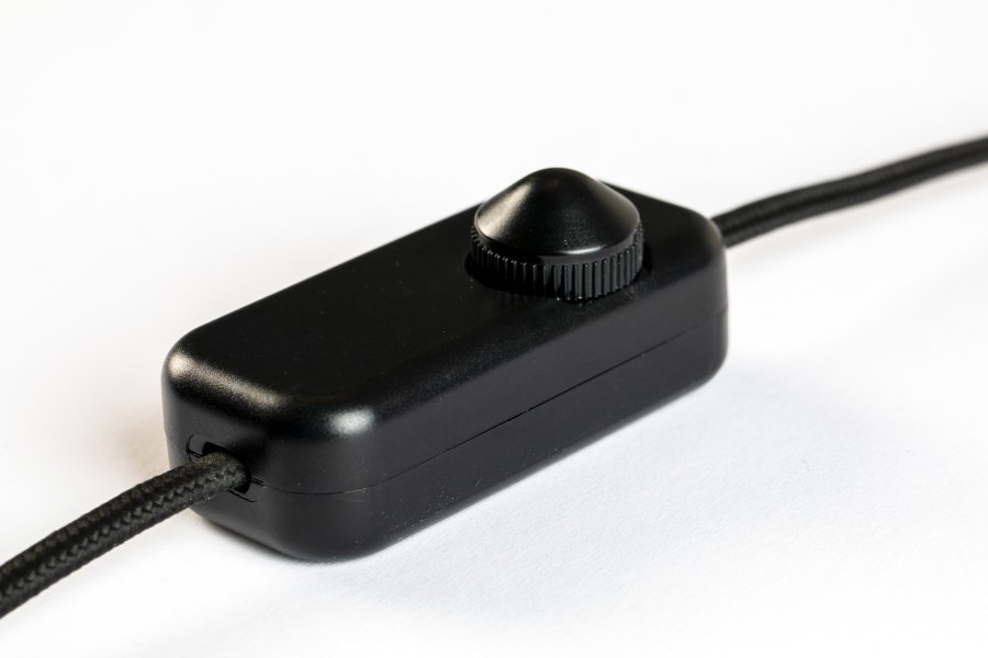 ZUIVER Cole bordlampe - beige metall og beige travertin