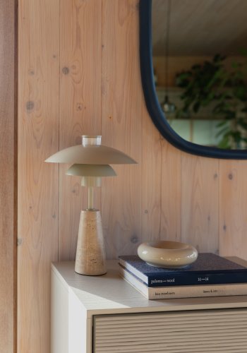 ZUIVER Cole bordlampe - beige metall og beige travertin