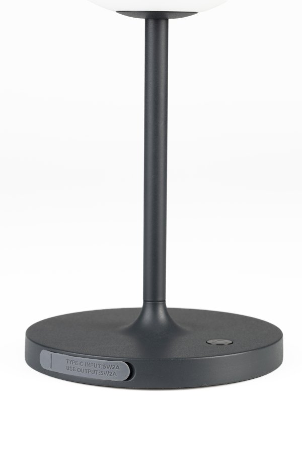 WHITE LABEL LIVING Hub bordlampe - polypropylen og bl