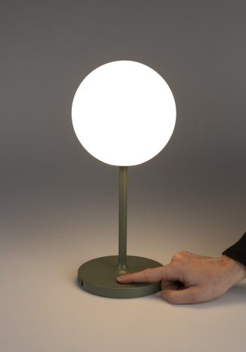 WHITE LABEL LIVING Hub bordlampe - polypropylen og grnn