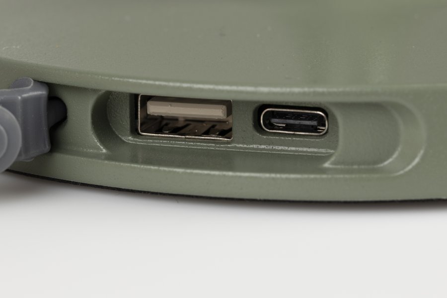 WHITE LABEL LIVING Hub bordlampe - polypropylen og grnn