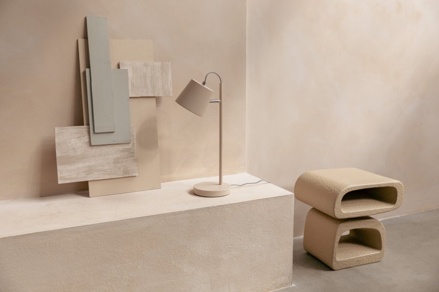 ZUIVER Buckle Head bordlampe - beige metall