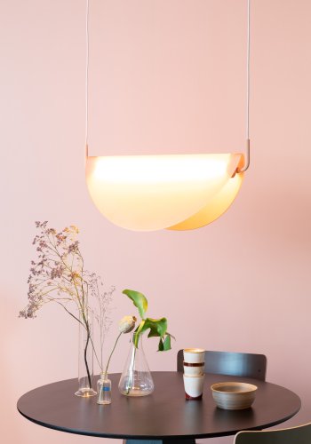 ZUIVER Rani taklampe - rosa glass og jern