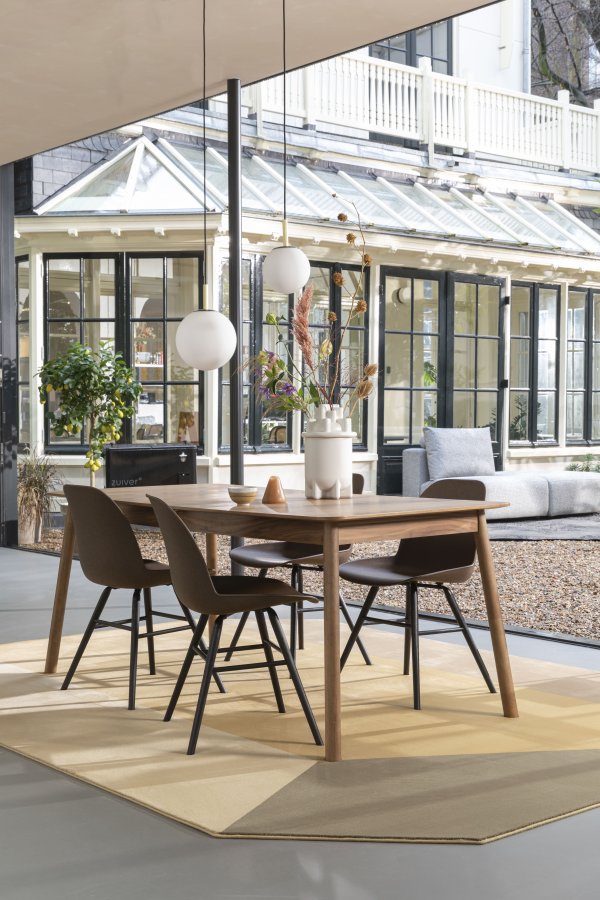 ZUIVER Orion taklampe 18 - opalt glass og sort metall