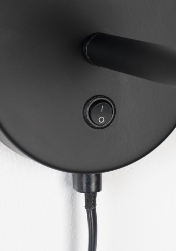 WHITE LABEL LIVING Hajo vegglampe - svart jern