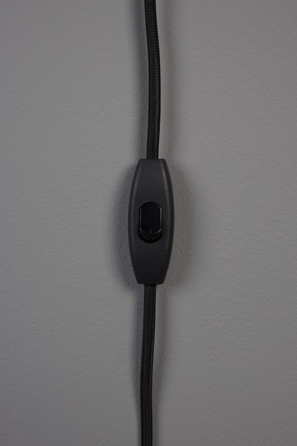 DUTCHBONE Vegglampe Shaw Svart