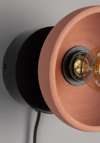 DUTCHBONE Zahra vegglampe - terra terracotta og sort metall
