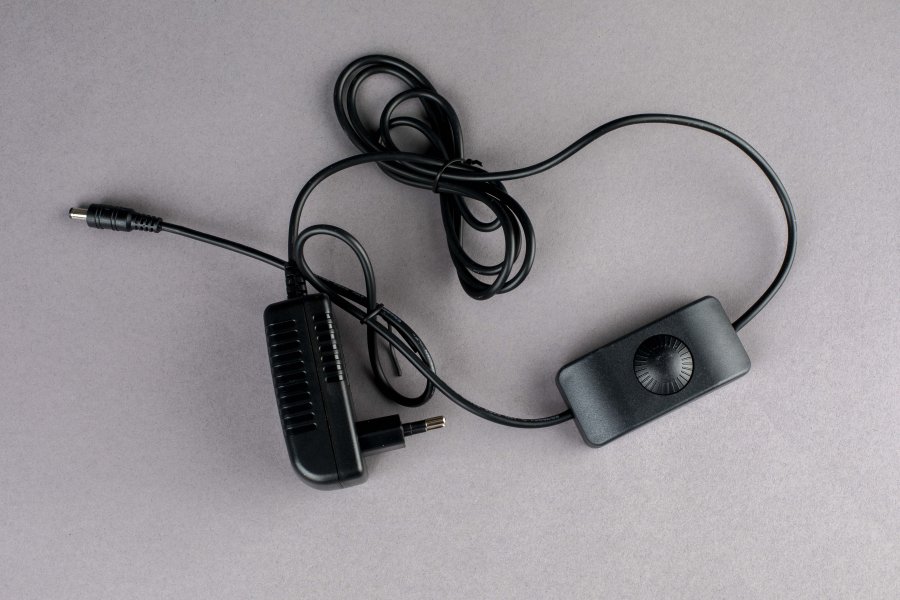 DUTCHBONE Neon Vegglampe Sya Sommer