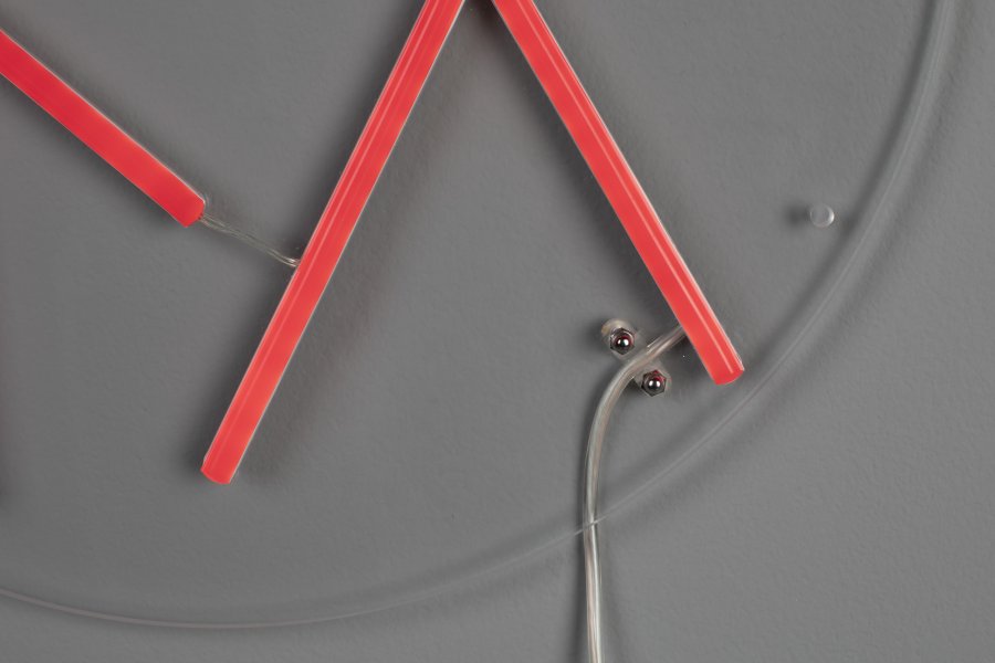 DUTCHBONE Neon Vegglampe Sya Hst