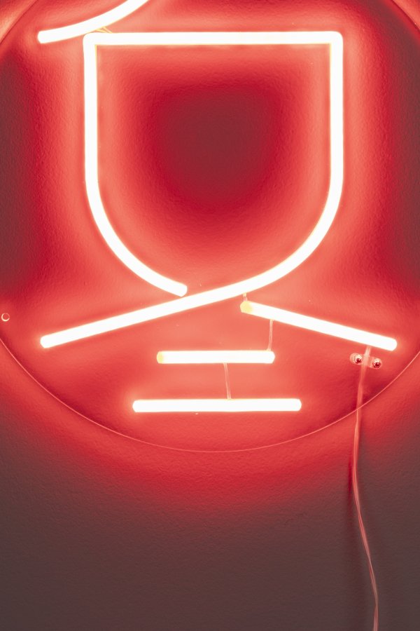 DUTCHBONE Neon Vegglampe Sya Winter