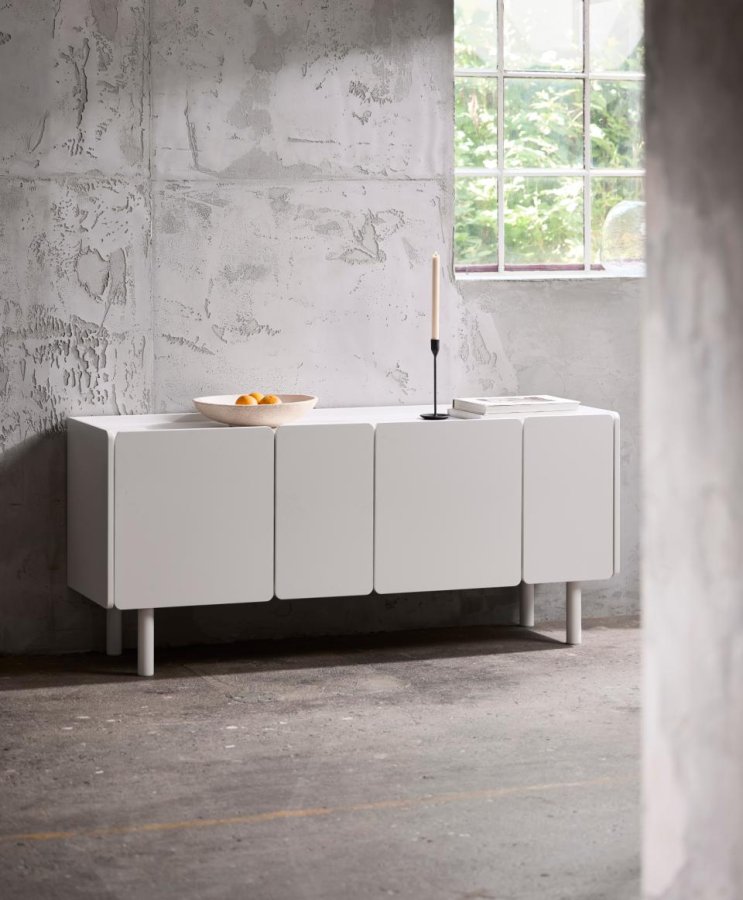 Bera sk�nk, m. 4 l�ger og 2 hylder - hvid MDF og jern (B:160)