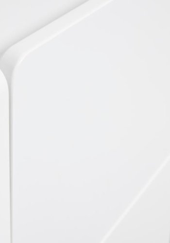 Bera skab, m. 3 l�ger og 2 hylder - hvid MDF og jern (H:100)