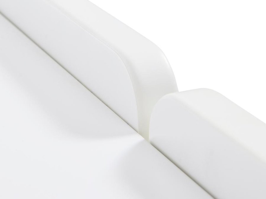 Bera TV-bord, m. 4 l�ger - hvid MDF og jern (160x45)