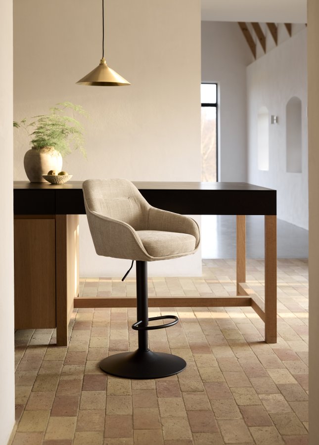 Avola Select Barhocker, mit Rckenlehne, Armlehnen, Fusttze, Trompetenfu  Leinenpolyester und schwarzer Stahl