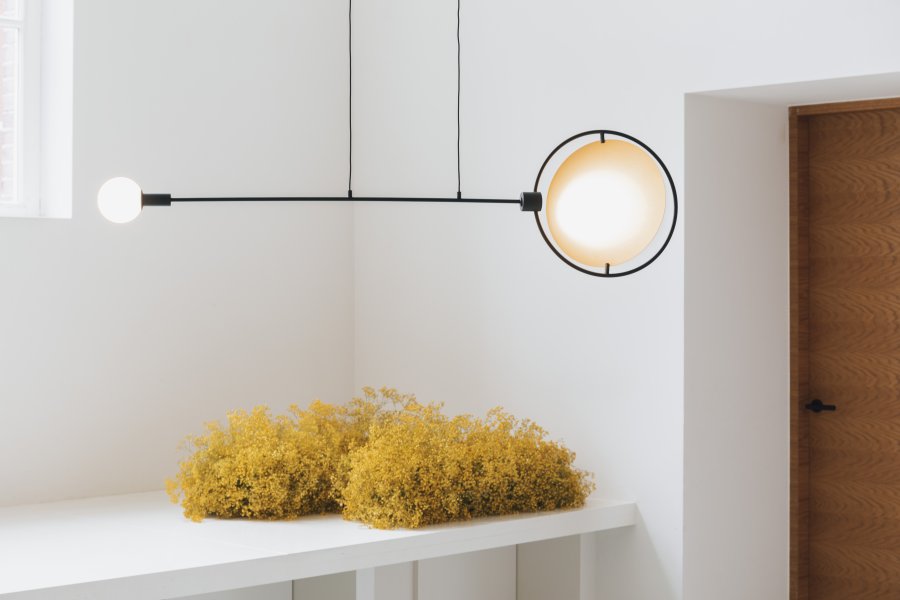 ZUIVER Sirius taklampe - svart jern