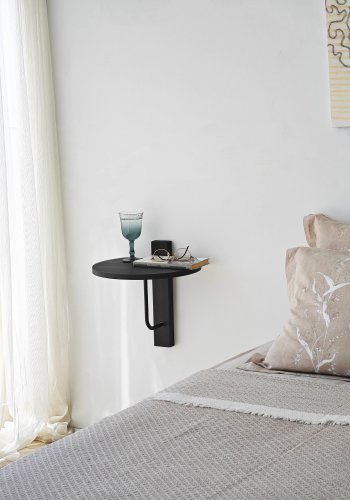 NORDVÄRK Reve vegghylle - antrasittgrtt tre og sort metall