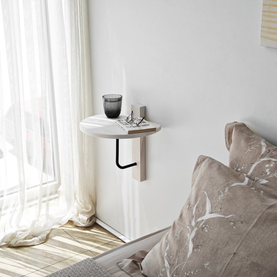 NORDVÄRK Reve vegghylle - hvitt tre og sort metall