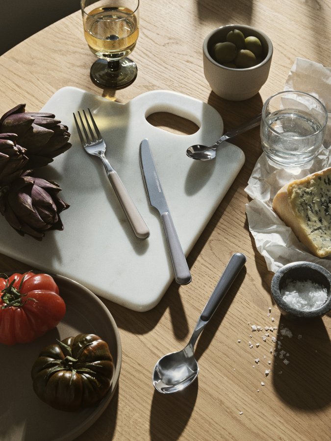 BROSTE COPENHAGEN Marstal bestikk - rustfritt stl og grtoner plast (sett med 8)