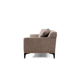 3-personers sofa i fawn/brun/beige polyester med b�getr� og sp�npladestel